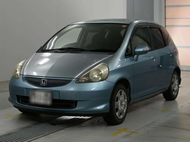 HONDA FIT — фото
