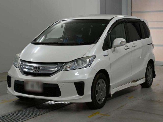 HONDA FREED — фото