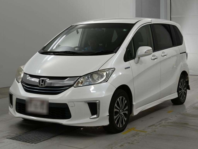 HONDA FREED — фото