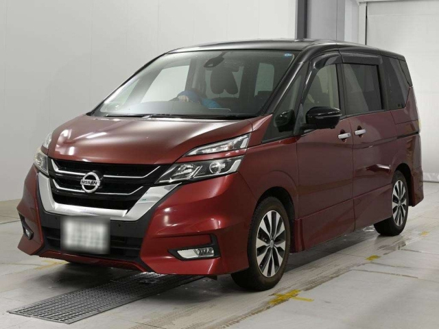 NISSAN SERENA — фото