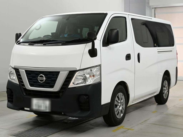 NISSAN CARAVAN — фото