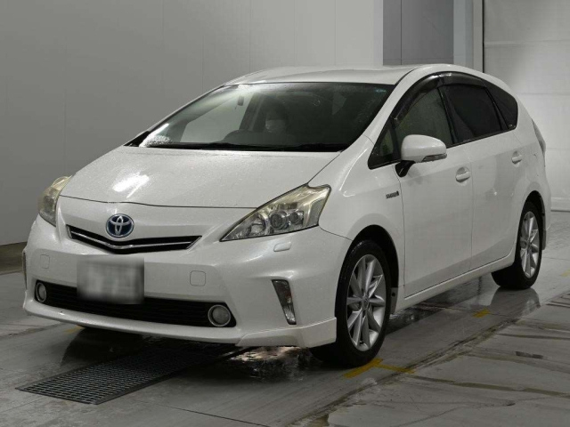TOYOTA PRIUS — фото