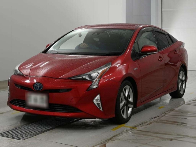 TOYOTA PRIUS — фото