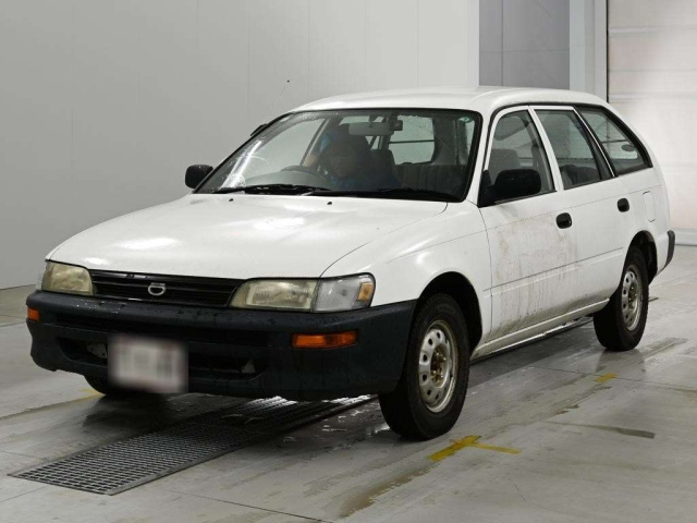 TOYOTA COROLLA — фото