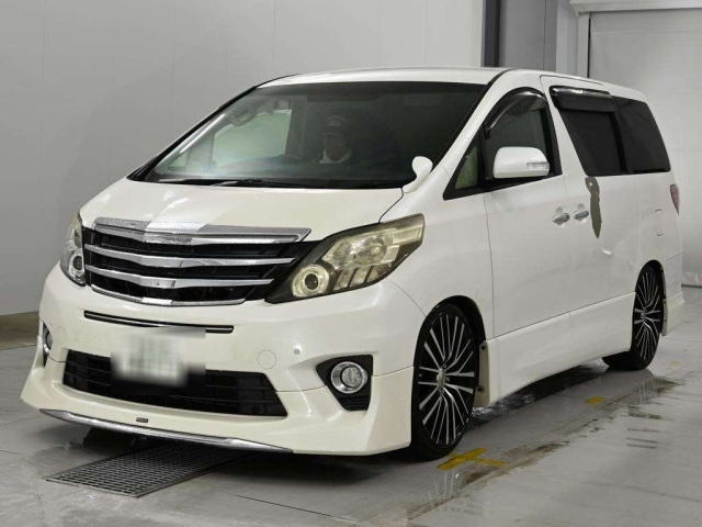 TOYOTA ALPHARD — фото