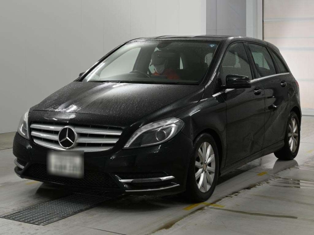 MERCEDES-BENZ B