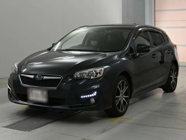 SUBARU IMPREZA — фото