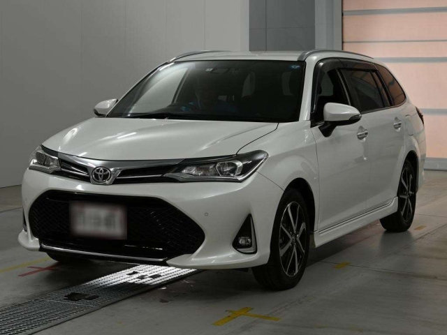 TOYOTA COROLLA — фото