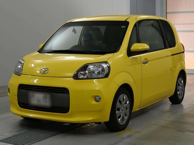TOYOTA PORTE — фото
