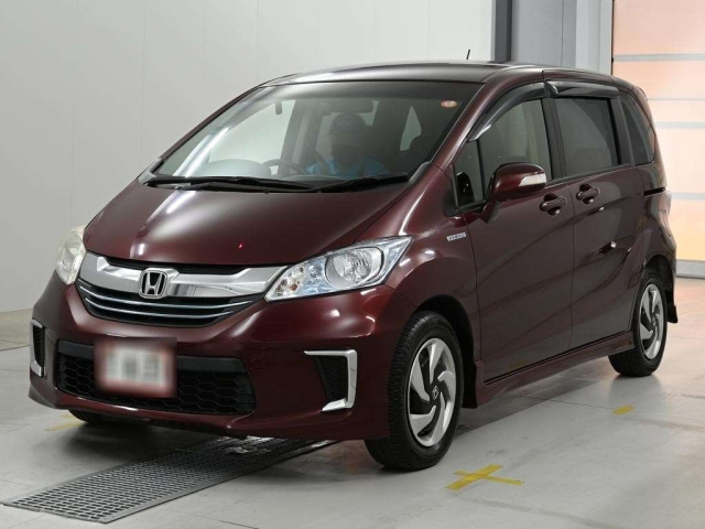 HONDA FREED — фото