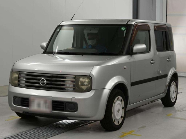 NISSAN CUBE — фото
