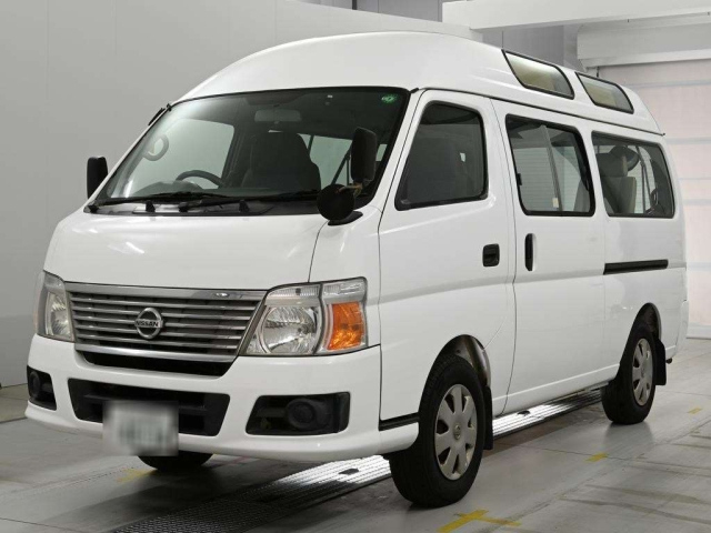 NISSAN CARAVAN — фото