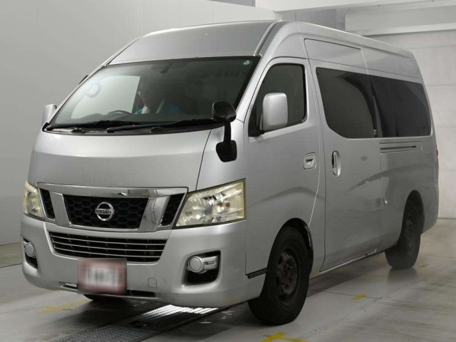NISSAN CARAVAN — фото