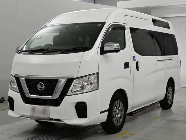 NISSAN CARAVAN — фото
