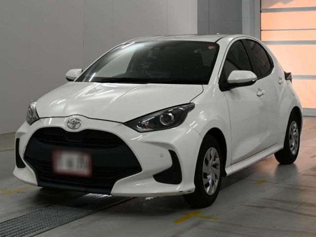 TOYOTA YARIS — фото