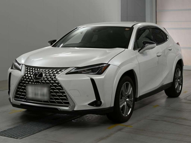 LEXUS UX — фото