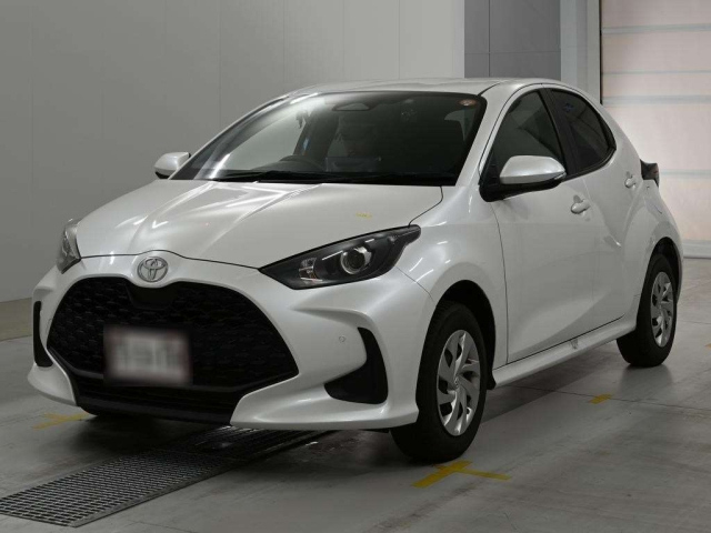 TOYOTA YARIS — фото