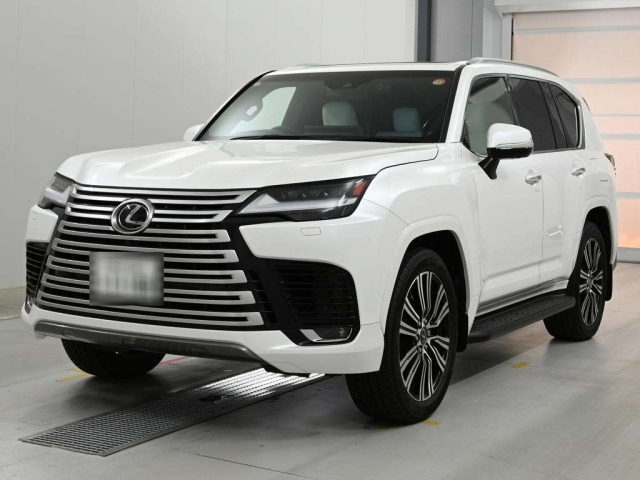 LEXUS LX — фото