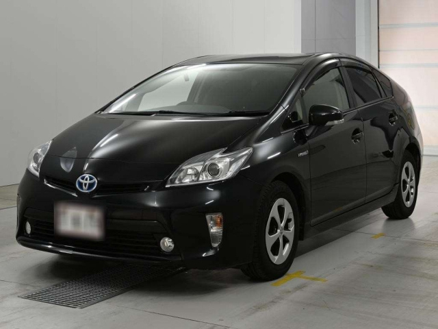 TOYOTA PRIUS — фото