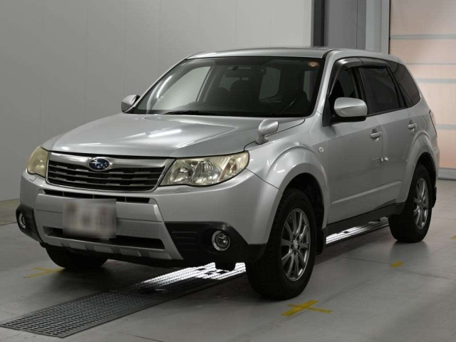 SUBARU FORESTER — фото