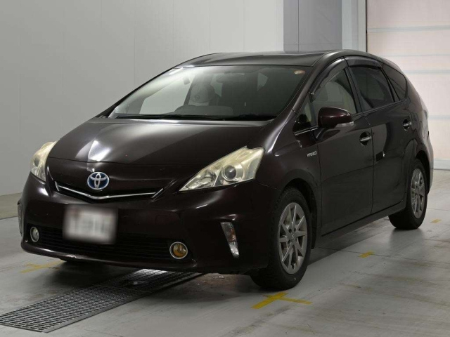 TOYOTA PRIUS — фото