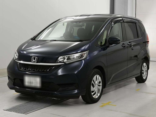 HONDA FREED — фото