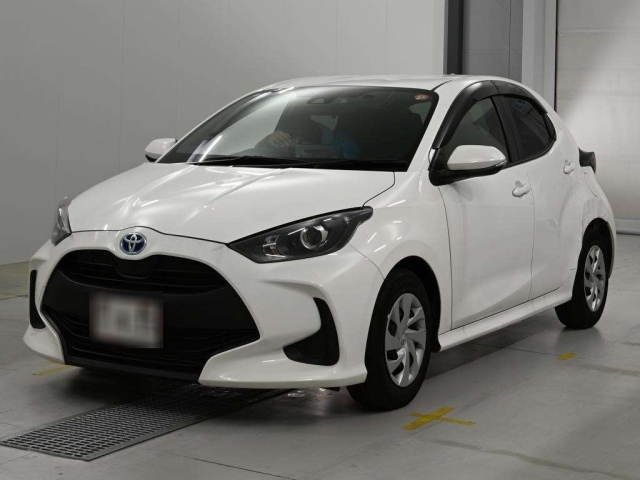 TOYOTA YARIS — фото
