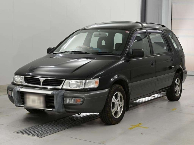 MITSUBISHI CHARIOT — фото