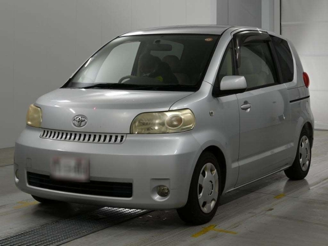 TOYOTA PORTE — фото
