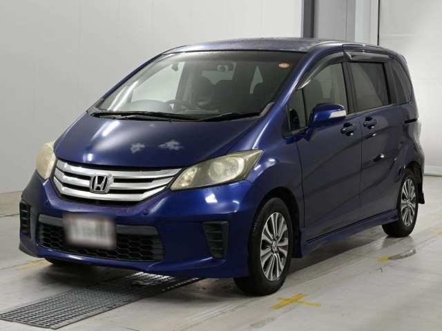 HONDA FREED — фото