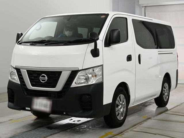 NISSAN CARAVAN — фото