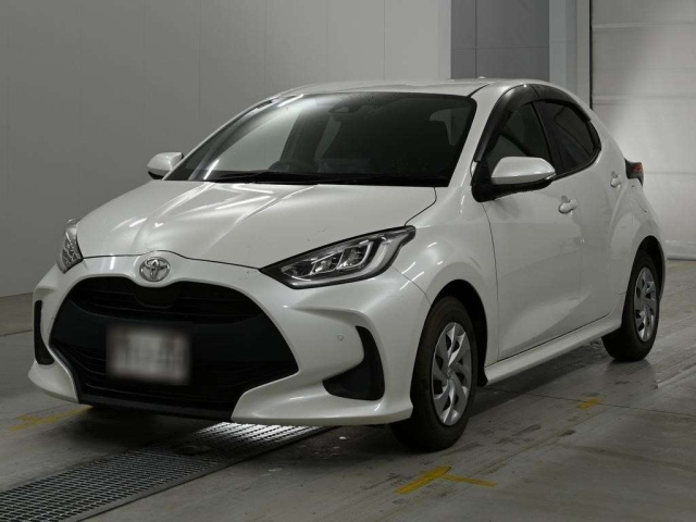 TOYOTA YARIS — фото