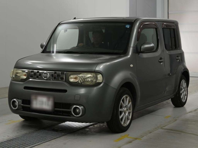 NISSAN CUBE — фото