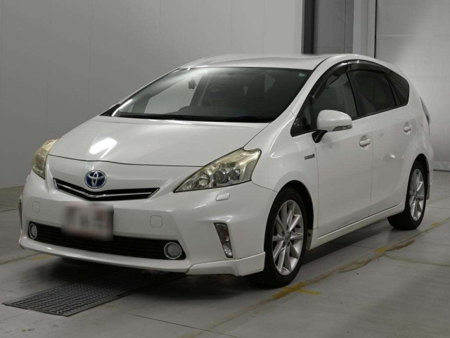 TOYOTA PRIUS — фото