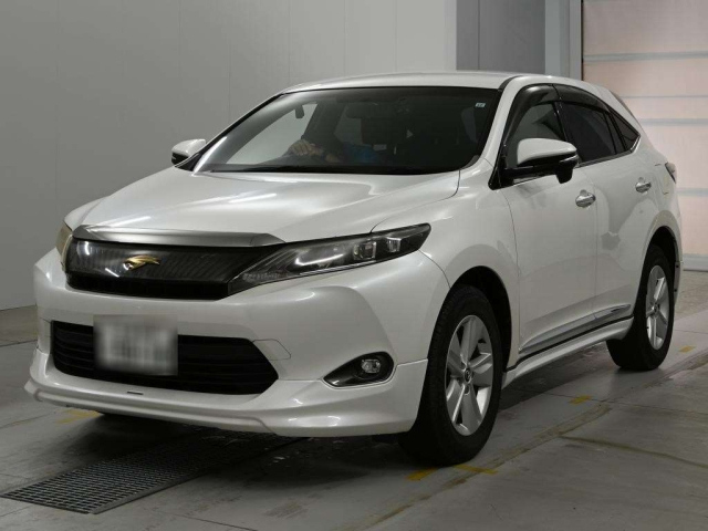 TOYOTA HARRIER — фото