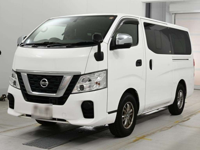 NISSAN CARAVAN — фото