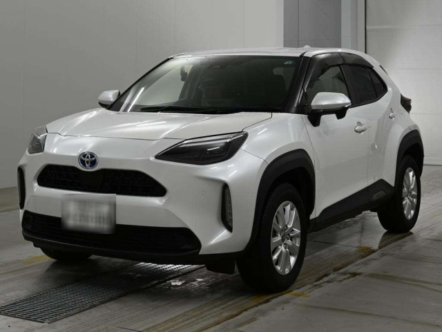 TOYOTA YARIS — фото