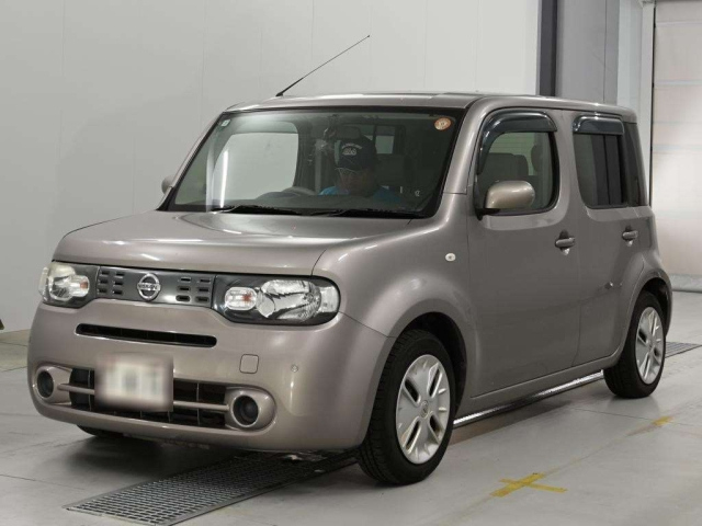 NISSAN CUBE — фото