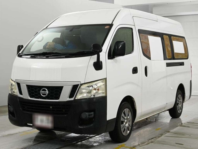 NISSAN CARAVAN — фото