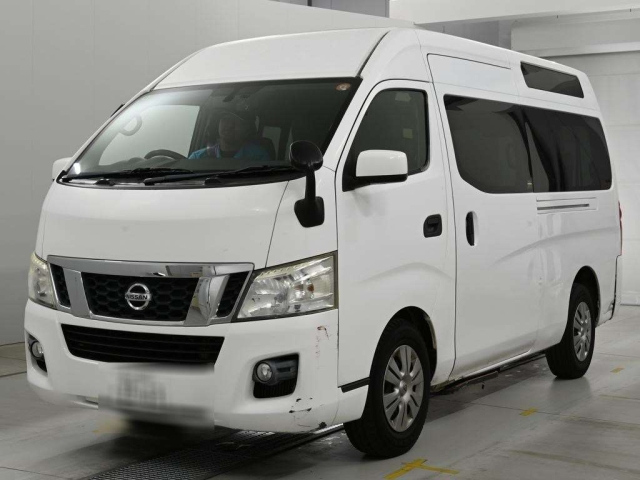NISSAN CARAVAN — фото