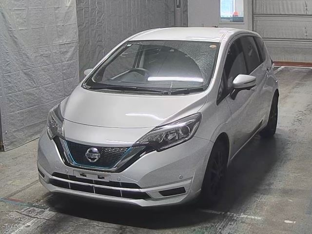 NISSAN NOTE — фото