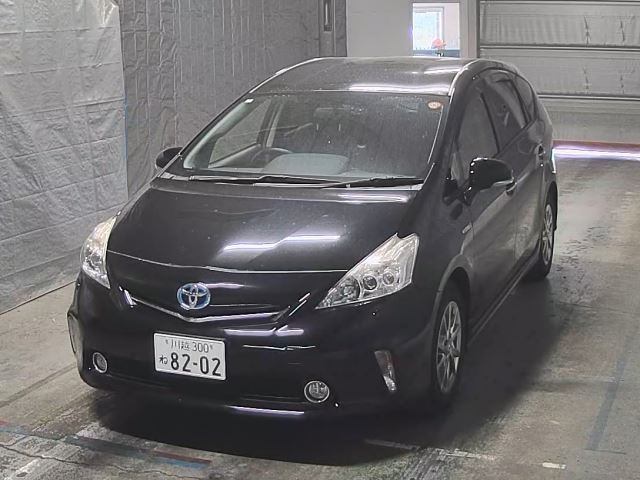 TOYOTA PRIUS — фото