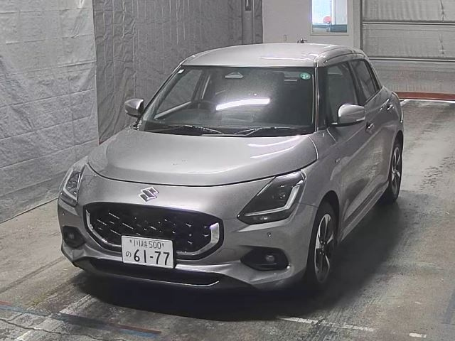 SUZUKI SWIFT — фото