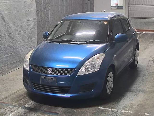 SUZUKI SWIFT — фото