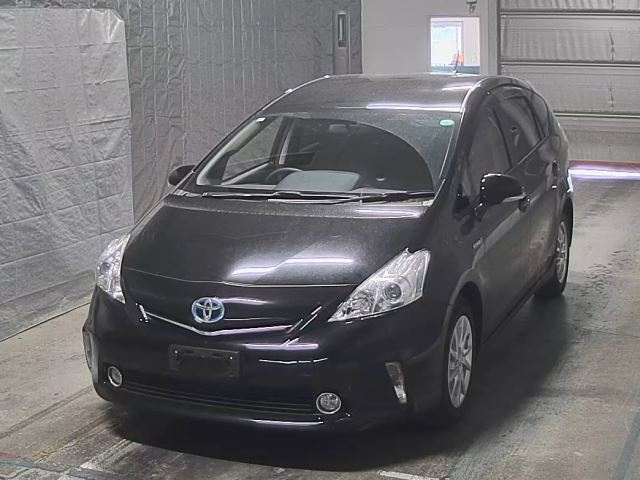 TOYOTA PRIUS — фото