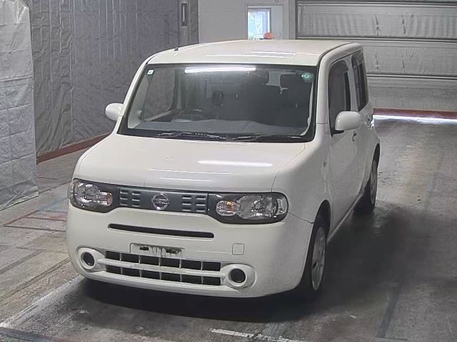 NISSAN CUBE — фото