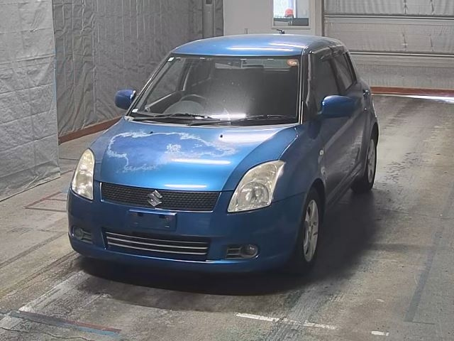 SUZUKI SWIFT — фото