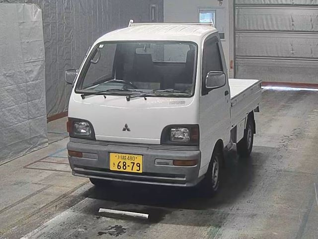 MITSUBISHI MINICAB — фото