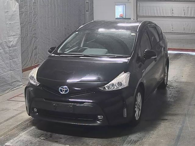 TOYOTA PRIUS — фото