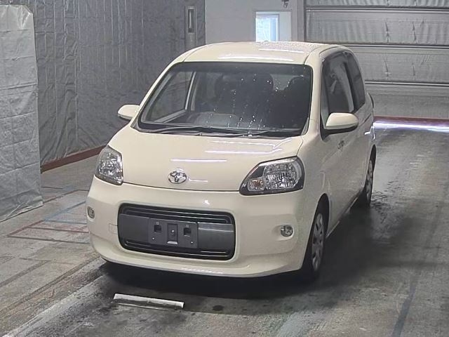 TOYOTA PORTE — фото